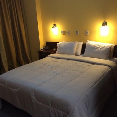 Hotel Manduvira Asunción Værelse billede
